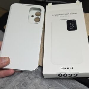 Samsung White S-View Wallet Case for Galaxy S21 FE